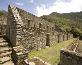 Trekking to Choquequirao 4D